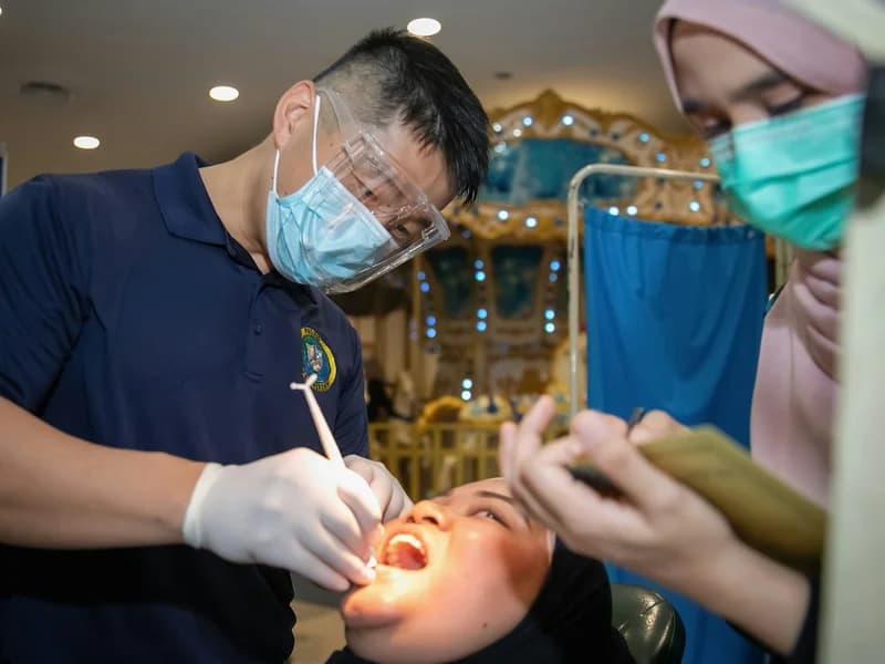 Estetik & İmplantlar