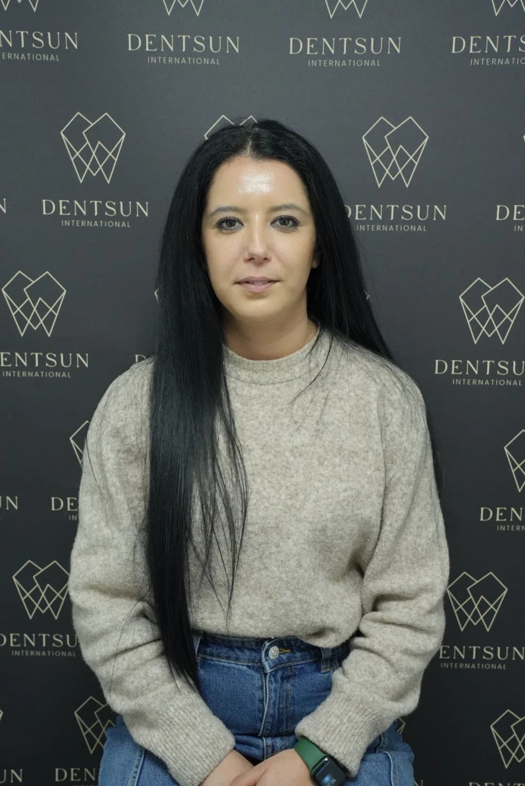 Naşide Alminur — Romanian Translator